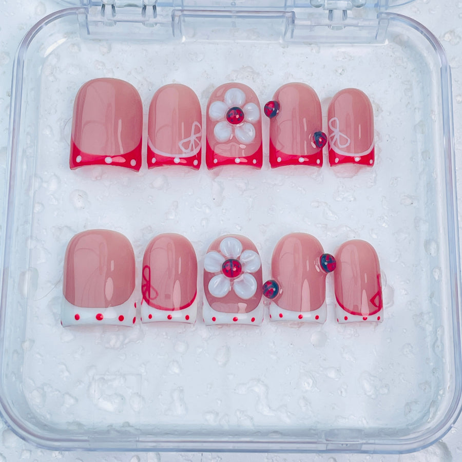 GAGUGAGU F2-825G Glossy Press-On Nails for Everyday Looks, Birthday Parties and Date Nights, S M L