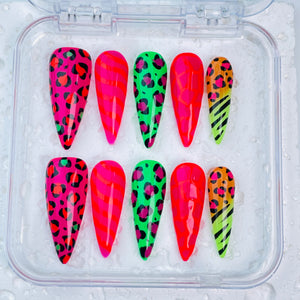 GAGUGAGU J3-1004G Glossy Press-On Nails for Everyday Looks, Birthday Parties and Date Nights, S M L