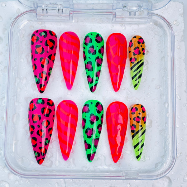 GAGUGAGU J3-1004G Glossy Press-On Nails for Everyday Looks, Birthday Parties and Date Nights, S M L