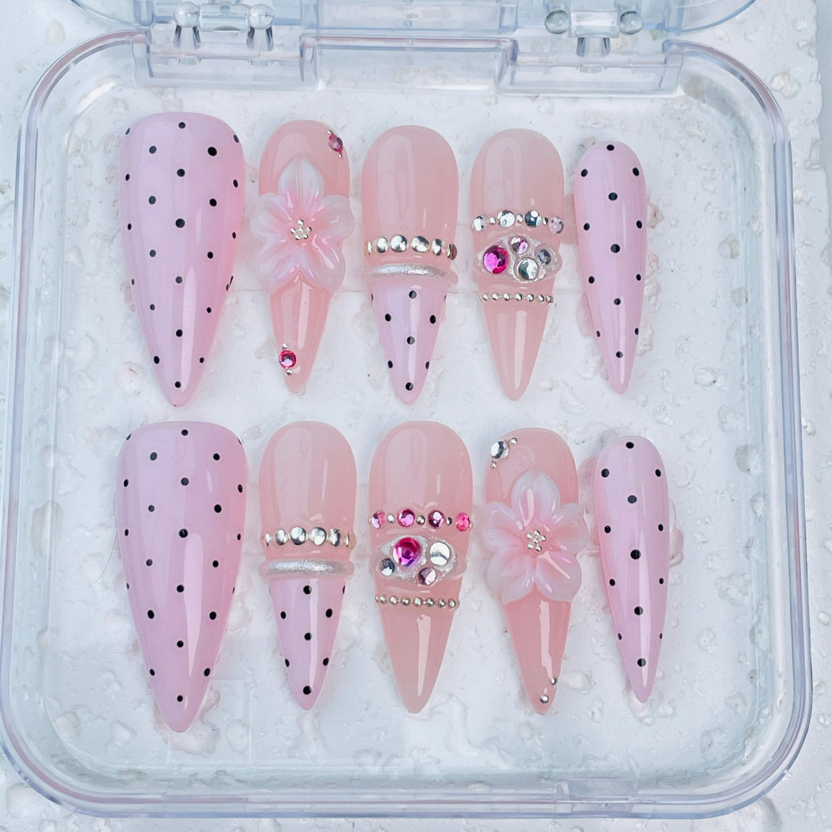 GAGUGAGU J3-502G Glossy Press-On Nails for Everyday Looks, Birthday Parties and Date Nights, S M L